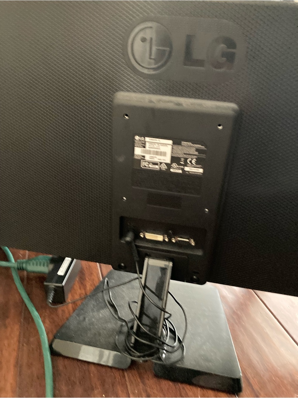 LG Black Computer Monitor with Stand - LED Display - Picture 3 of 4